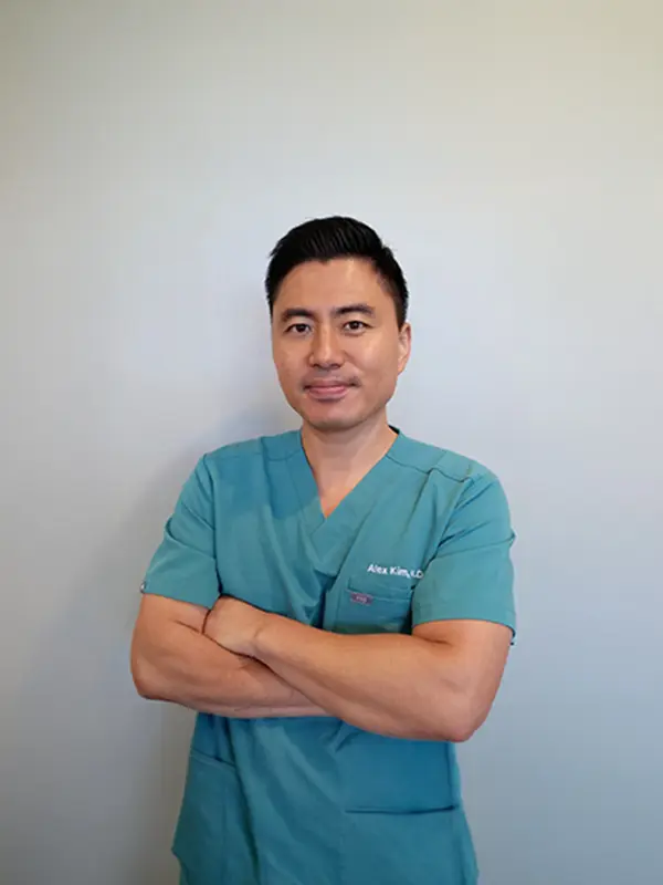  Alex Hyunseok Kim MD (CA) 프로필